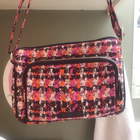 Vera Bradley Handbags - Vera Bradley Crossbody Houndstooth Little Hipster
